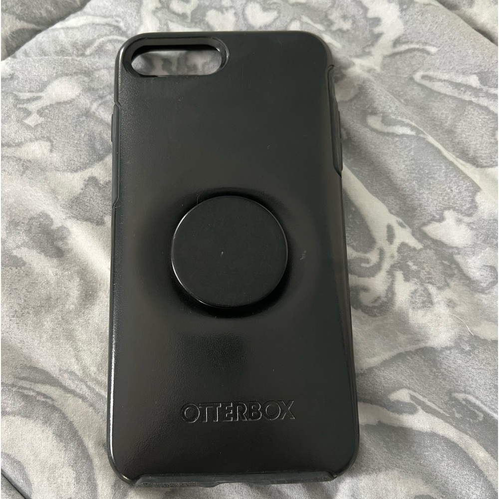 Otterbox iPhone 8 phone cover with pip socket attached Excellent condition.
